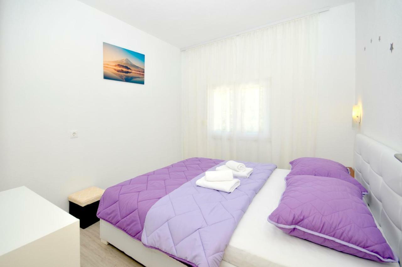 Apartment Mira Trogir Exterior foto